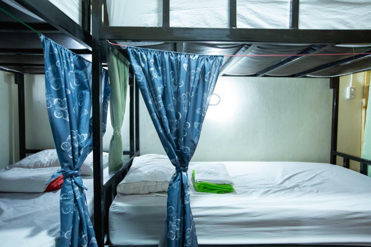 The Bridge Hostel 曼谷 外观 照片