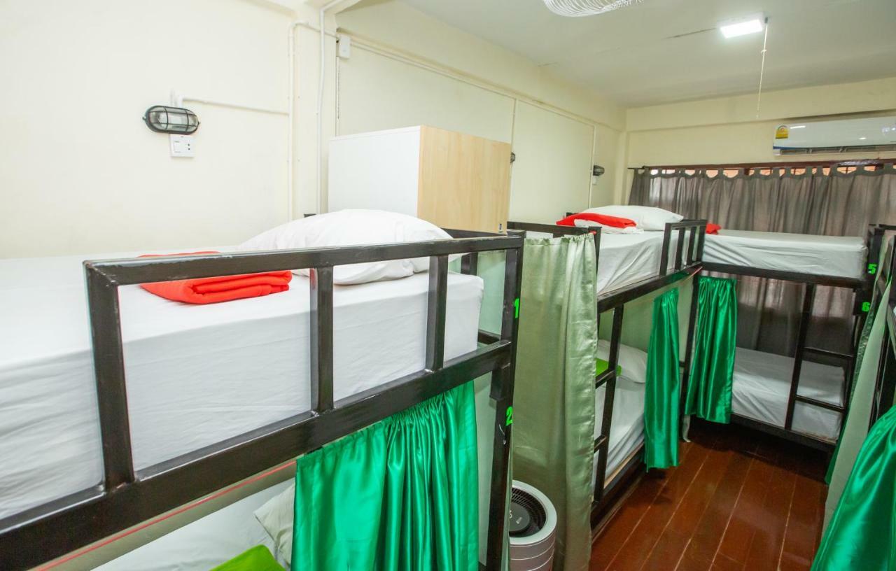 The Bridge Hostel 曼谷 外观 照片