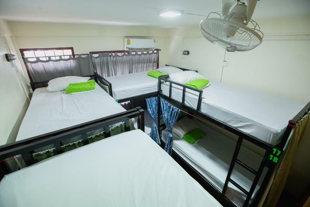 The Bridge Hostel 曼谷 外观 照片