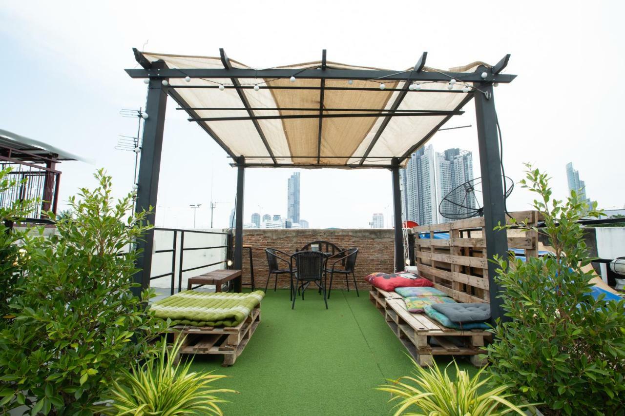 The Bridge Hostel 曼谷 外观 照片