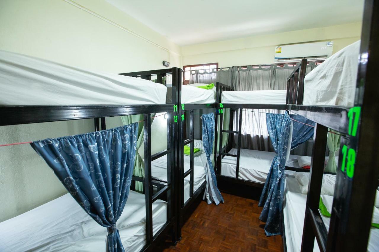 The Bridge Hostel 曼谷 外观 照片