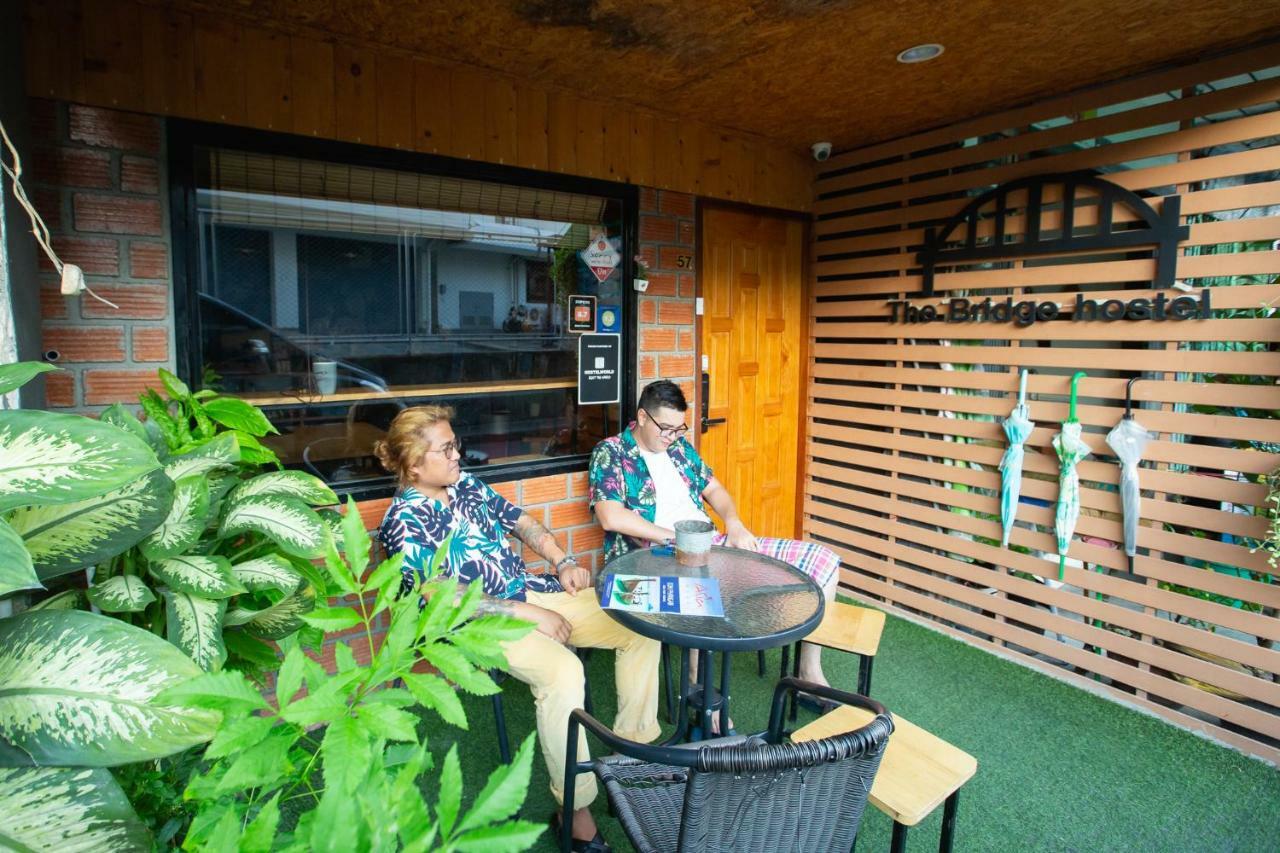 The Bridge Hostel 曼谷 外观 照片