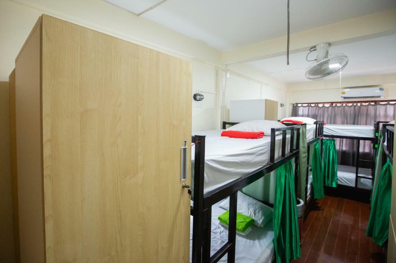 The Bridge Hostel 曼谷 外观 照片