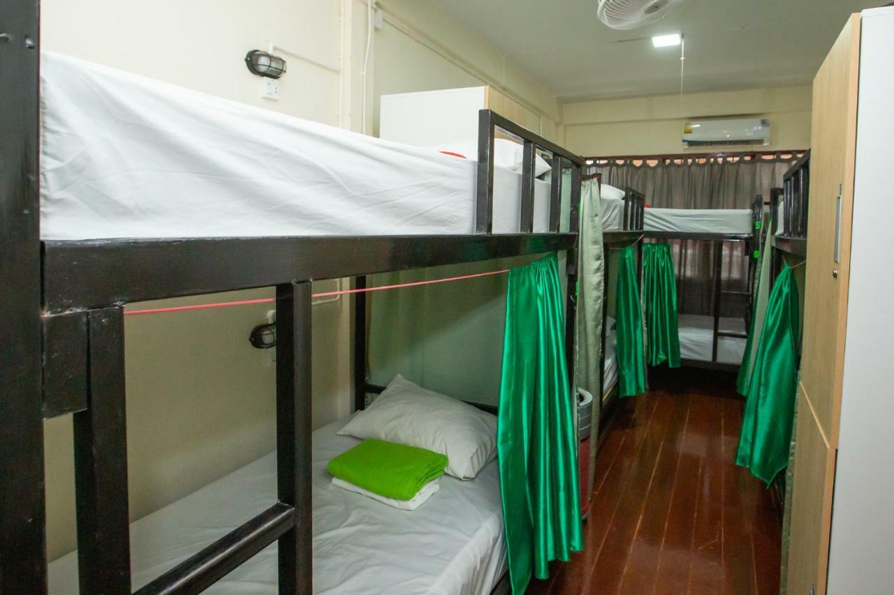 The Bridge Hostel 曼谷 外观 照片